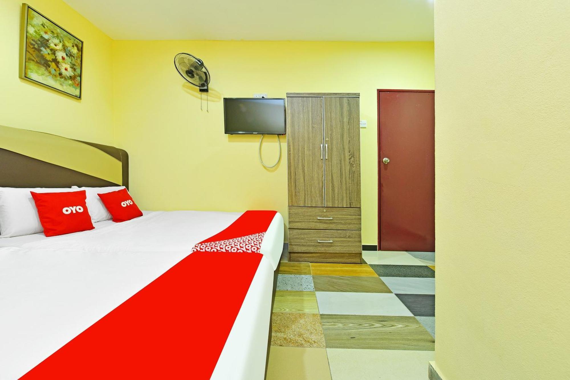 Oyo 873 Bamboo Inn Batu Feringgi Ngoại thất bức ảnh
