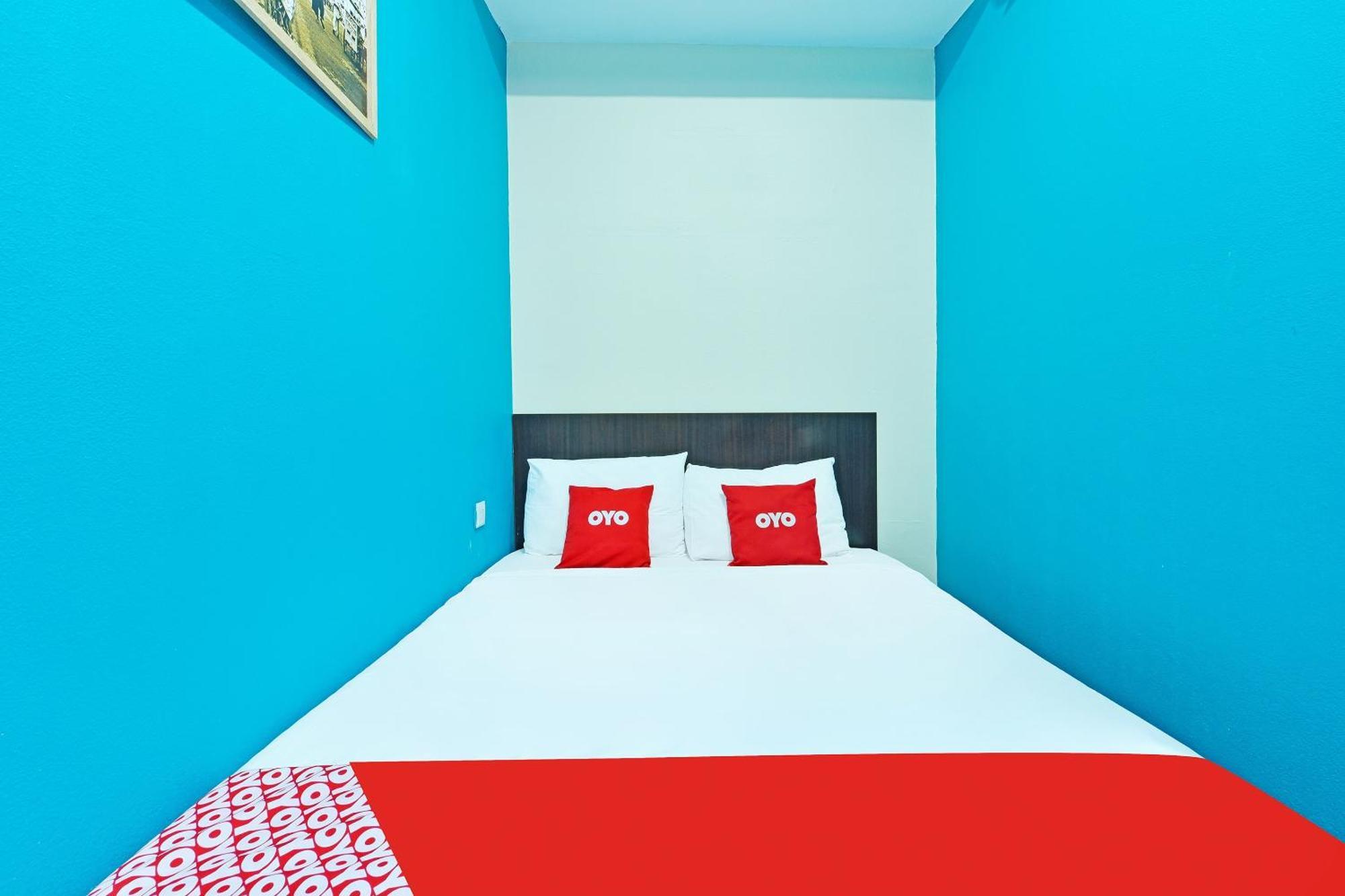 Oyo 873 Bamboo Inn Batu Feringgi Ngoại thất bức ảnh
