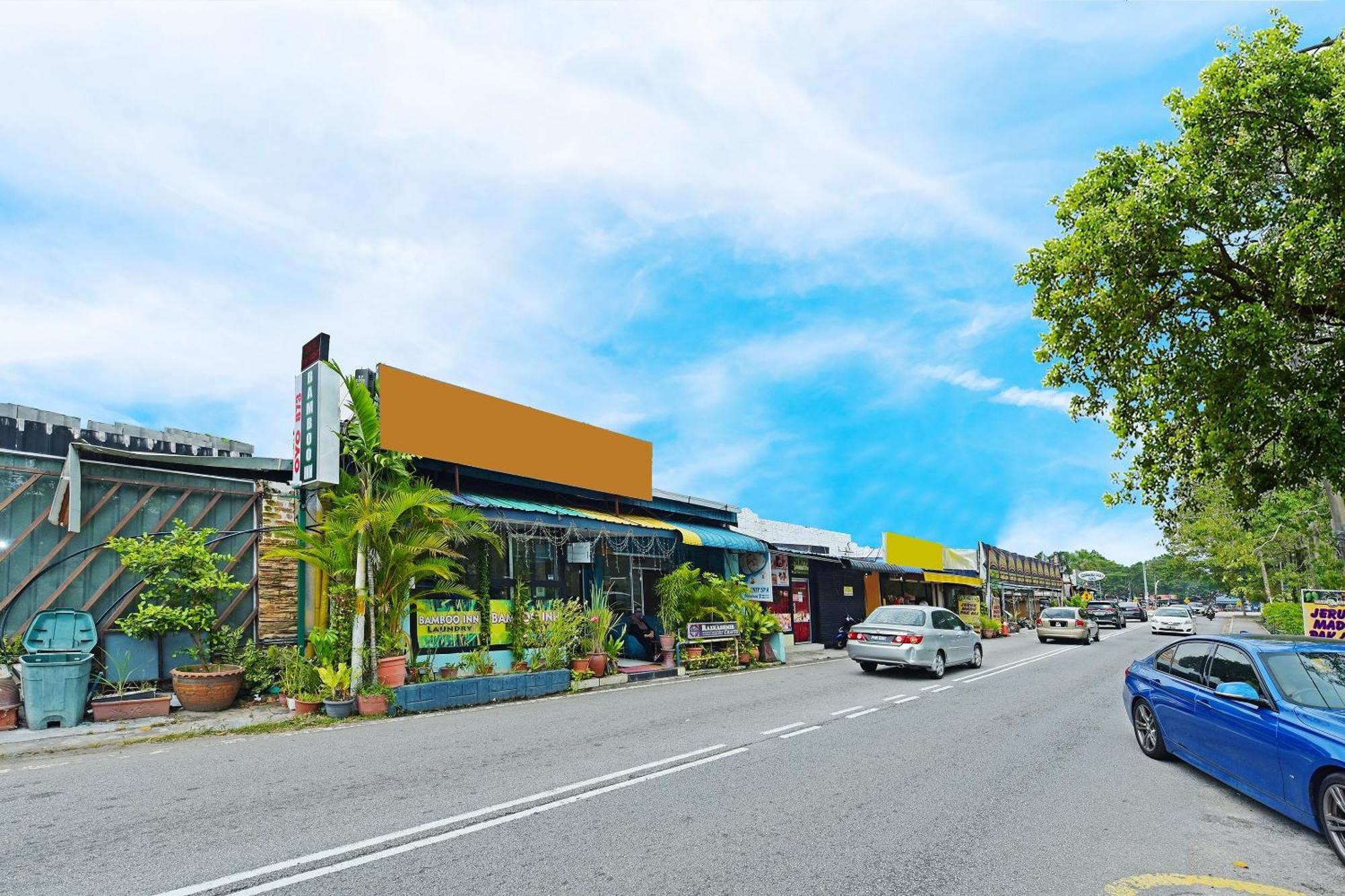 Oyo 873 Bamboo Inn Batu Feringgi Ngoại thất bức ảnh