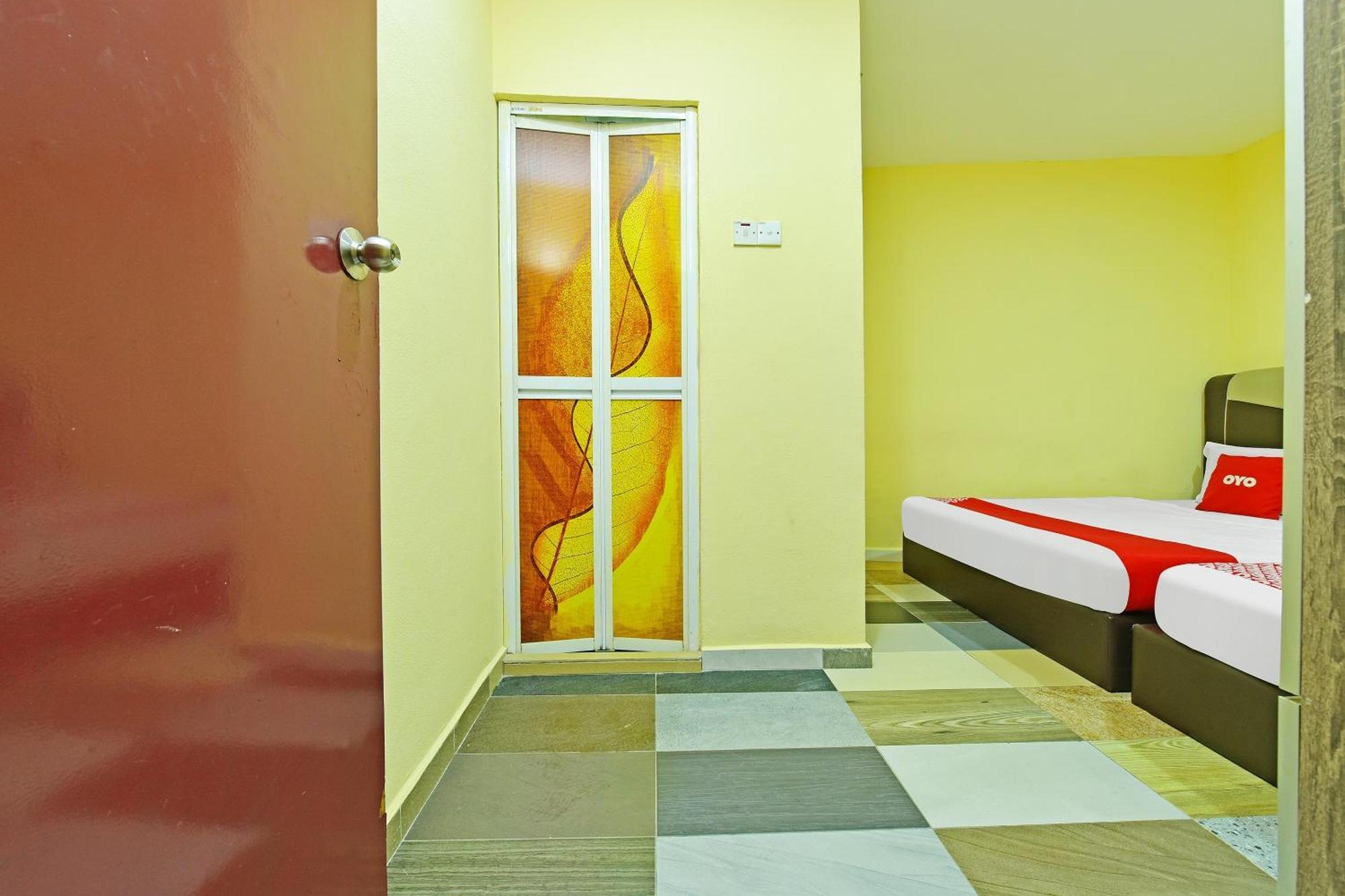 Oyo 873 Bamboo Inn Batu Feringgi Ngoại thất bức ảnh