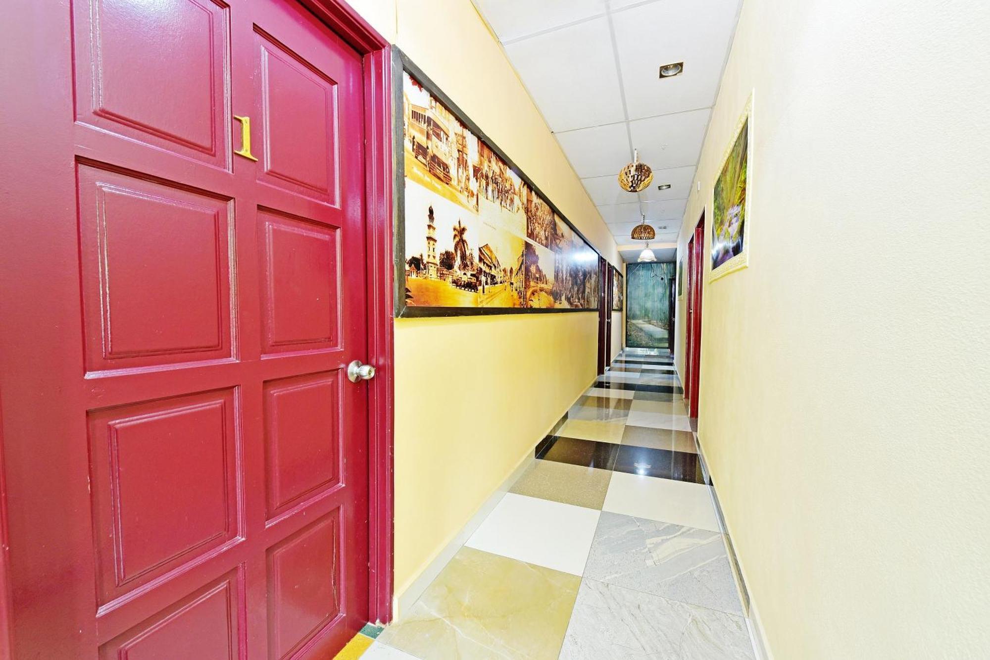 Oyo 873 Bamboo Inn Batu Feringgi Ngoại thất bức ảnh